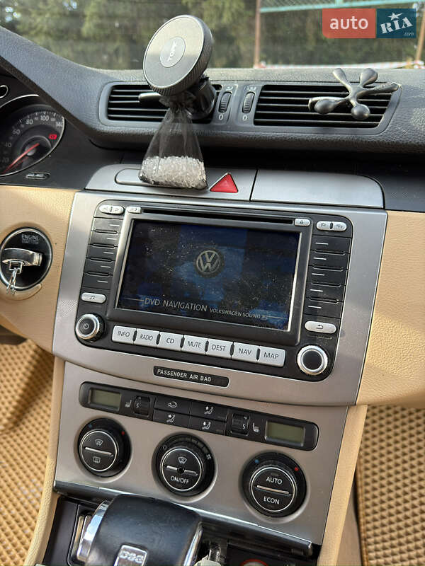 Универсал Volkswagen Passat 2006 в Львове