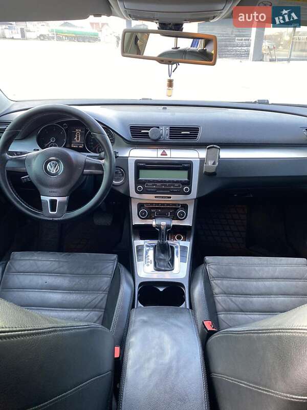 Универсал Volkswagen Passat 2009 в Каменец-Подольском