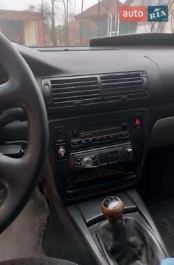 Универсал Volkswagen Passat 1998 в 