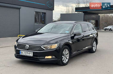 Універсал Volkswagen Passat 2015 в Дніпрі