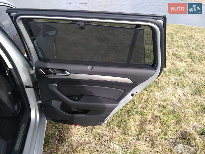 Универсал Volkswagen Passat 2015 в Хмельницком