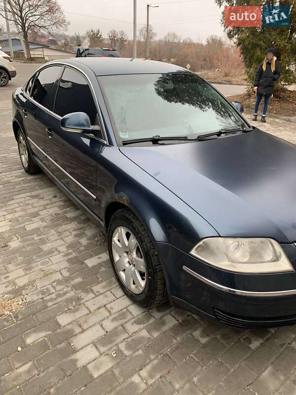 Седан Volkswagen Passat 2004 в Фастове
