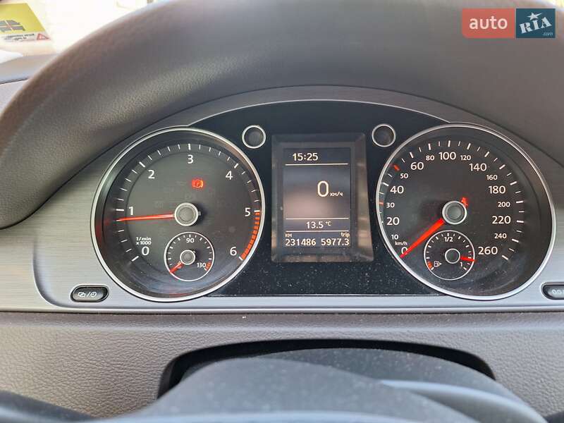 Седан Volkswagen Passat 2012 в Черкассах