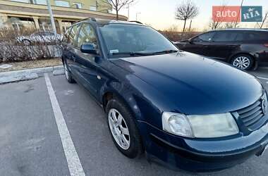 Универсал Volkswagen Passat 2000 в 