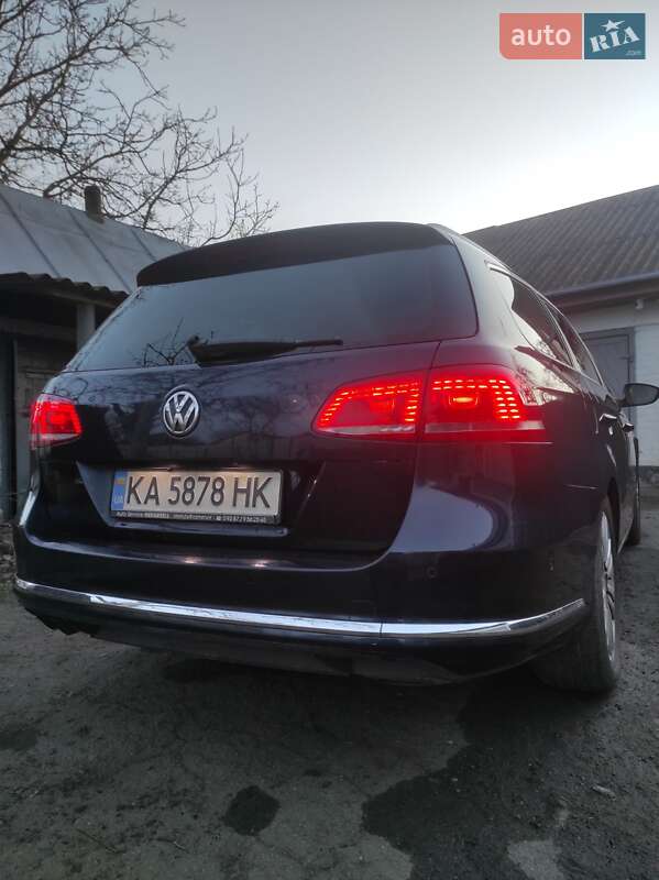 Універсал Volkswagen Passat 2011 в Вінниці
