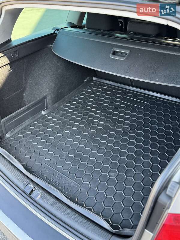 Универсал Volkswagen Passat 2014 в Киеве