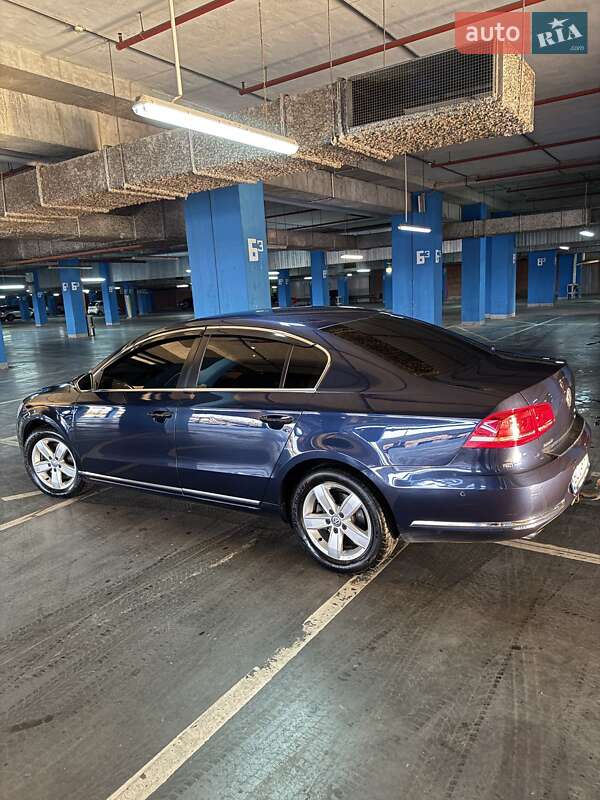 Седан Volkswagen Passat 2014 в 