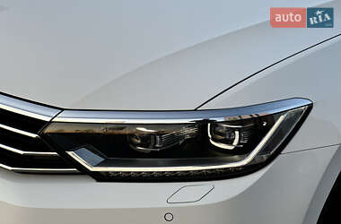 Седан Volkswagen Passat 2019 в 