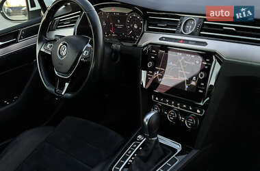 Седан Volkswagen Passat 2019 в 