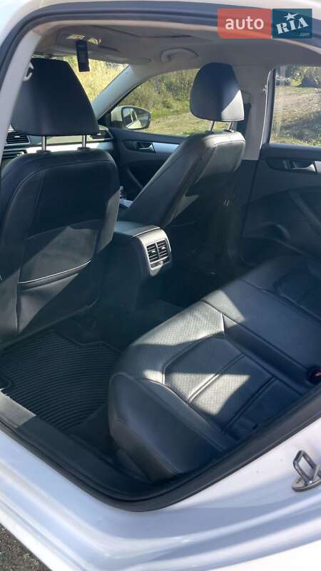 Седан Volkswagen Passat 2013 в Чернигове