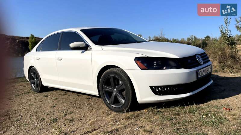Седан Volkswagen Passat 2013 в Чернигове