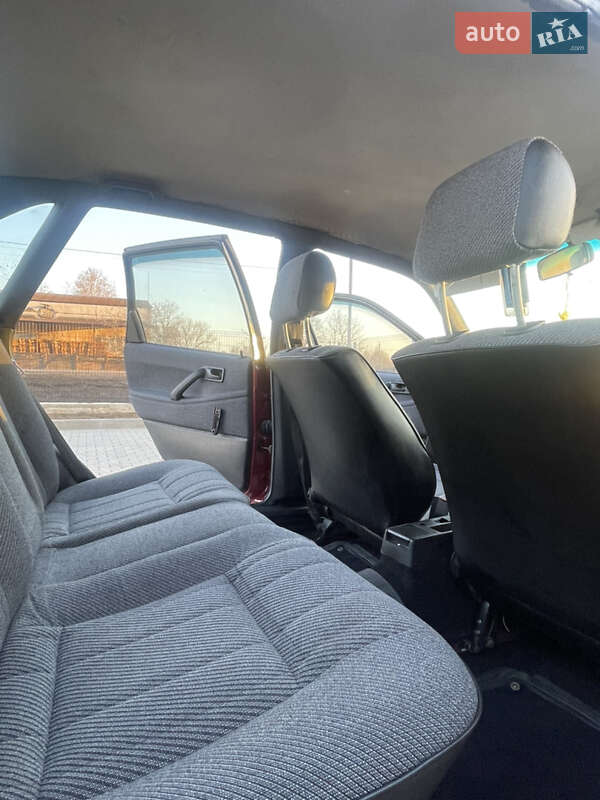 Седан Volkswagen Passat 1989 в Виннице фото 24 Седан Volkswagen Passat 1989 в Виннице