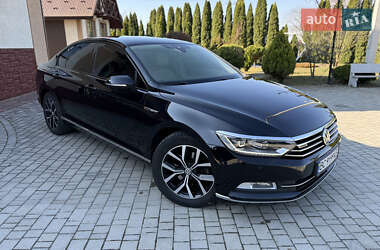 Седан Volkswagen Passat 2016 в 