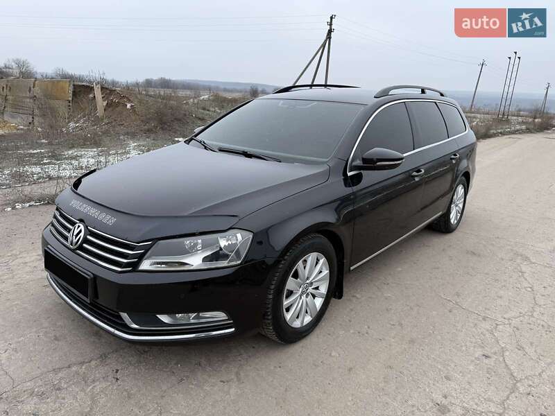 Универсал Volkswagen Passat 2013 в 