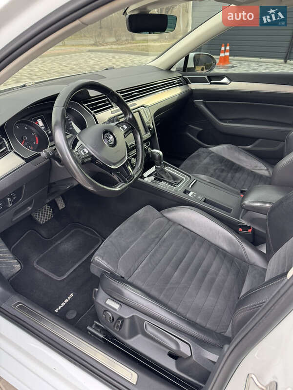 Универсал Volkswagen Passat 2015 в Каневе
