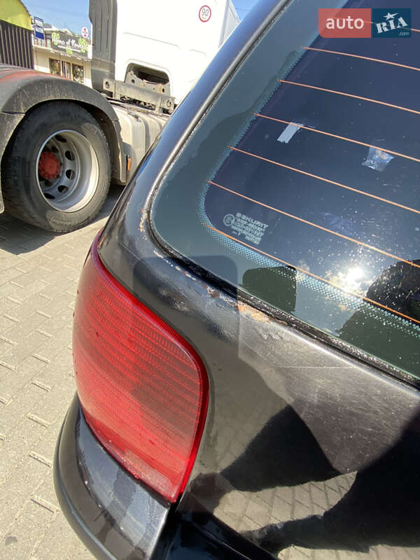 Универсал Volkswagen Passat 2000 в Львове