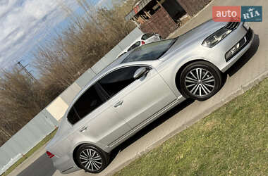Седан Volkswagen Passat 2011 в 