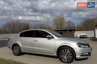 Седан Volkswagen Passat 2011 в 