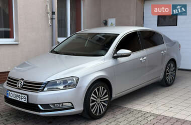 Седан Volkswagen Passat 2011 в 