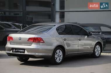 Седан Volkswagen Passat 2014 в 