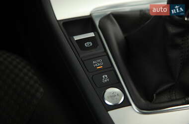 Седан Volkswagen Passat 2014 в 