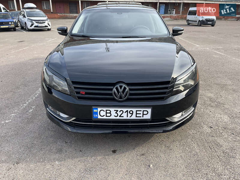 Седан Volkswagen Passat 2012 в Чернігові