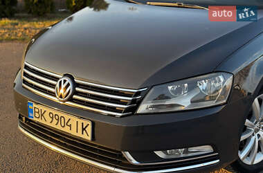 Универсал Volkswagen Passat 2011 в 
