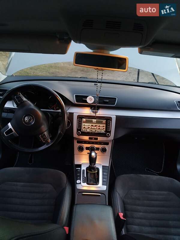 Универсал Volkswagen Passat 2014 в Львове