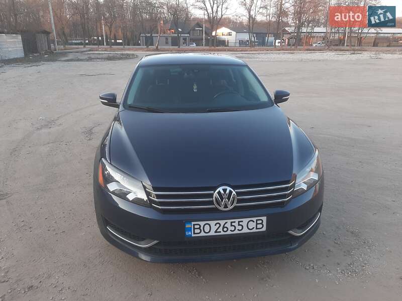 Седан Volkswagen Passat 2012 в Тернополе