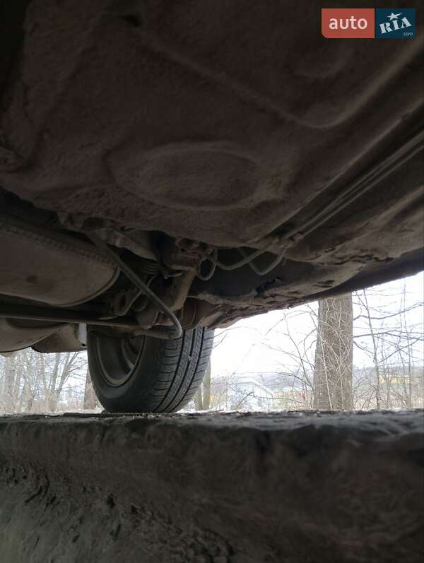 Седан Volkswagen Passat 1989 в Ивано-Франковске