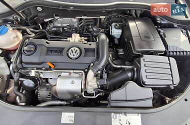 Универсал Volkswagen Passat 2012 в 