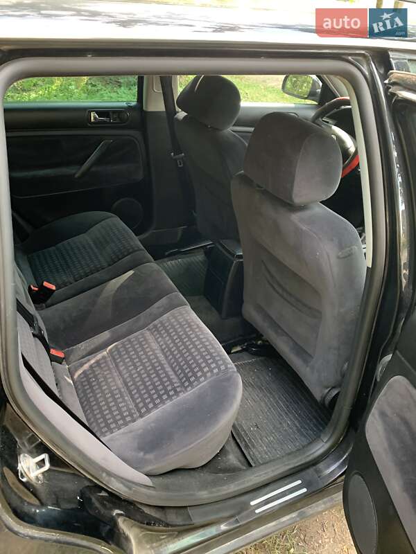 Универсал Volkswagen Passat 2002 в Тернополе