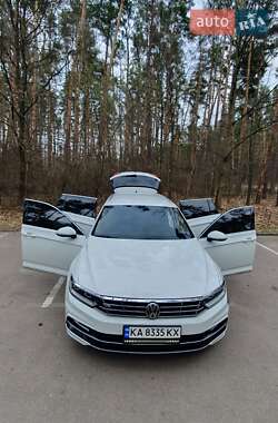 Универсал Volkswagen Passat 2017 в 