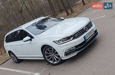 Універсал Volkswagen Passat 2017 в Житомирі