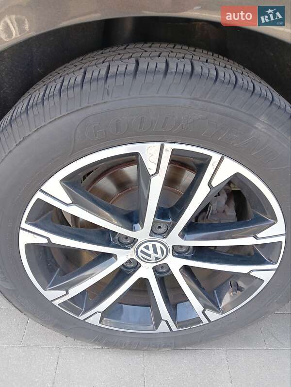 Универсал Volkswagen Passat 2015 в Броварах