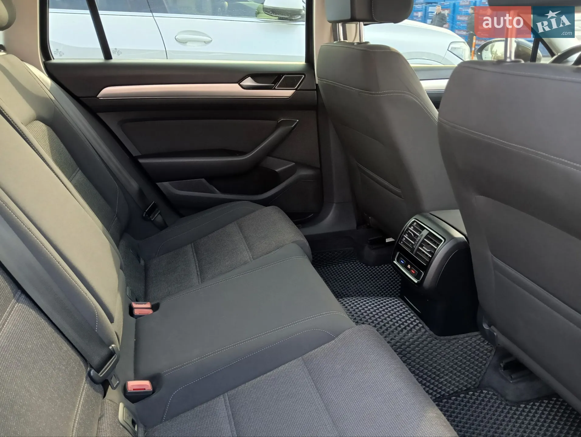 2015 Volkswagen Passat - мініатюра 24