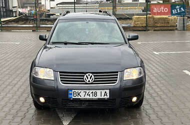 Универсал Volkswagen Passat 2002 в Ровно