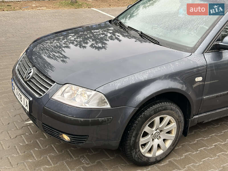 Универсал Volkswagen Passat 2002 в Ровно