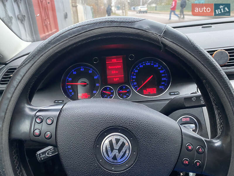 Универсал Volkswagen Passat 2007 в Коростене