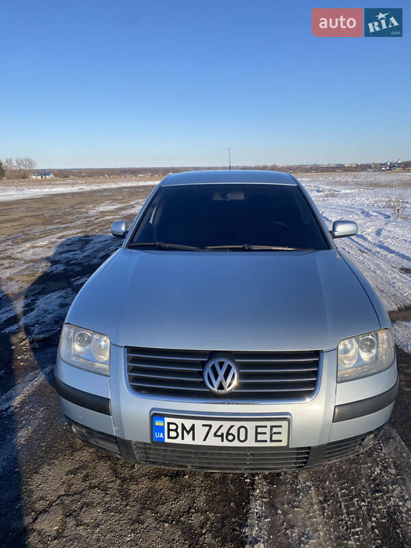 Седан Volkswagen Passat 2002 в Глухове
