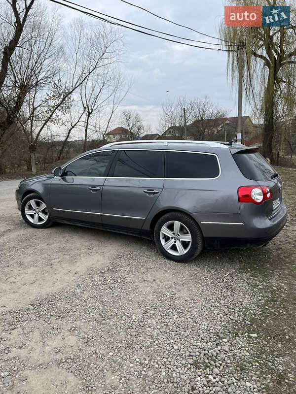 Універсал Volkswagen Passat 2008 в Чернівцях