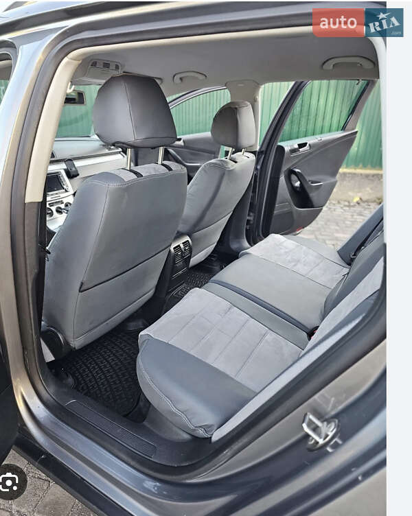 Універсал Volkswagen Passat 2008 в Чернівцях