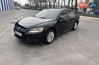 Седан Volkswagen Passat 2014 в 