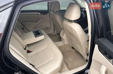 Седан Volkswagen Passat 2014 в 