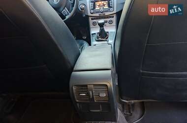 Універсал Volkswagen Passat 2012 в 