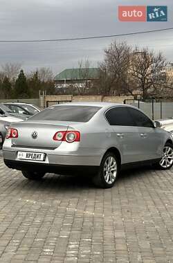 Седан Volkswagen Passat 2007 в 