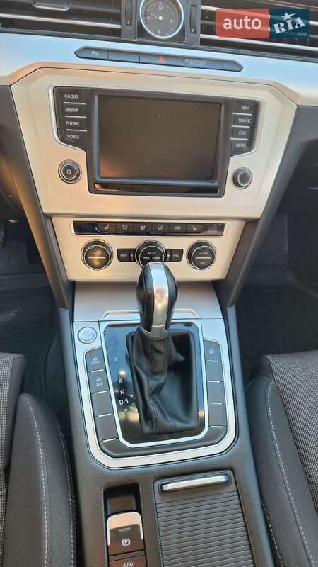 Универсал Volkswagen Passat 2017 в Косове фото 23 Универсал Volkswagen Passat 2017 в Косове