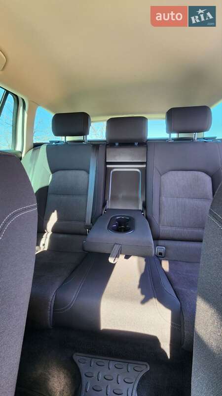 Универсал Volkswagen Passat 2017 в Косове фото 27 Универсал Volkswagen Passat 2017 в Косове