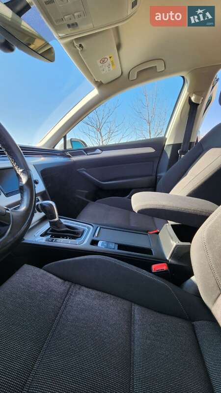 Универсал Volkswagen Passat 2017 в Косове фото 31 Универсал Volkswagen Passat 2017 в Косове