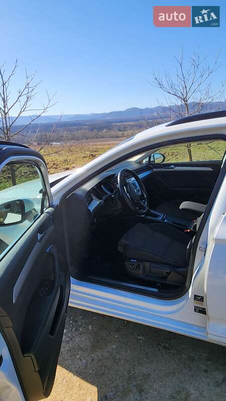 Универсал Volkswagen Passat 2017 в Косове фото 37 Универсал Volkswagen Passat 2017 в Косове
